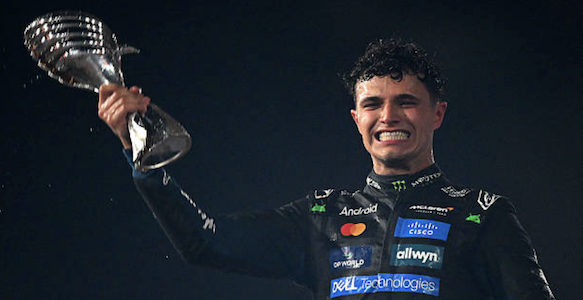 ノリス初タイトル決定、涙ながらに家族とマクラーレンに感謝