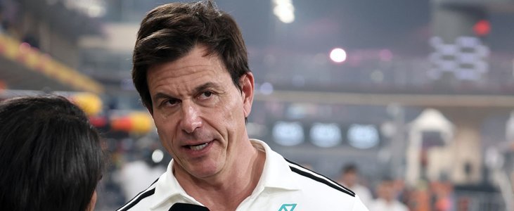 トト・ウォルフ、アントネッリの追突で角田裕毅に謝罪